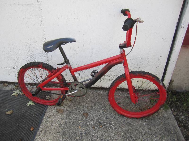 lot 154 image: 20 Bicycle...