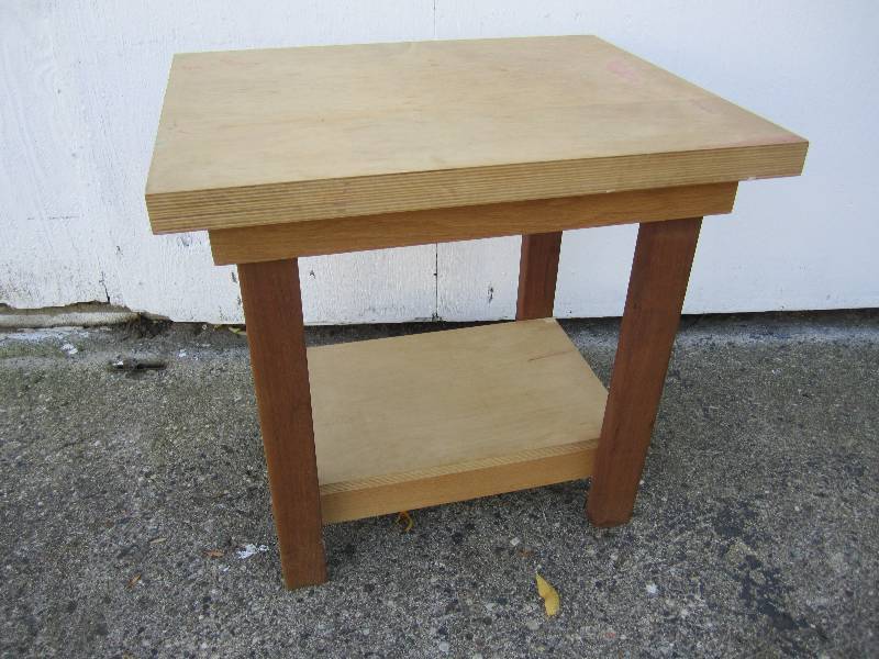 lot 160 image: End Table 25 x 20.5 x 24 high....