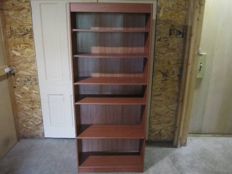 lot 163 image: Tall Shelf Adjustable shelves. 11.5...