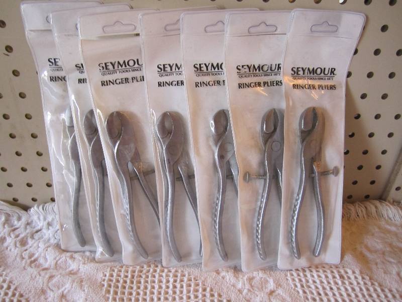 lot 173 image: Lot of 7 Seymour Ringer Pliers 6904...