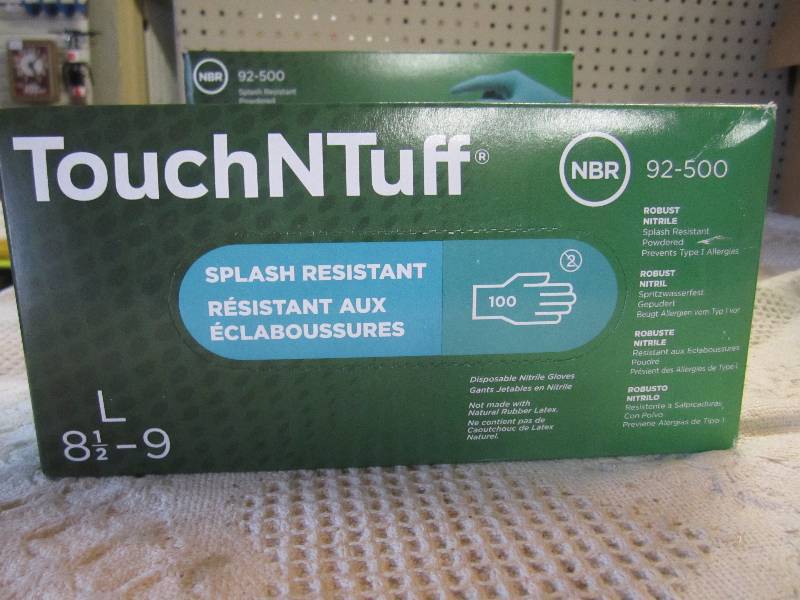 lot 234 image: 4 Boxes of 100 each TouchNTuff Glov...