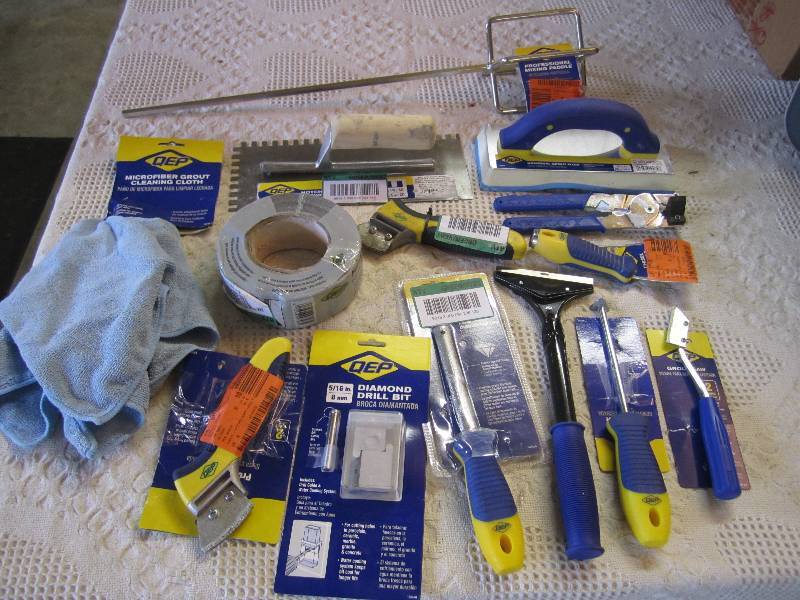 lot 255 image: Lot of Misc Qep Tools etc. See Phot...