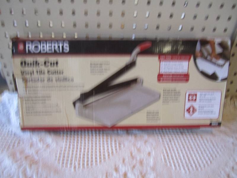 lot 263 image: Roberts 12 Quik-Cut Vinyl Tile Cut...
