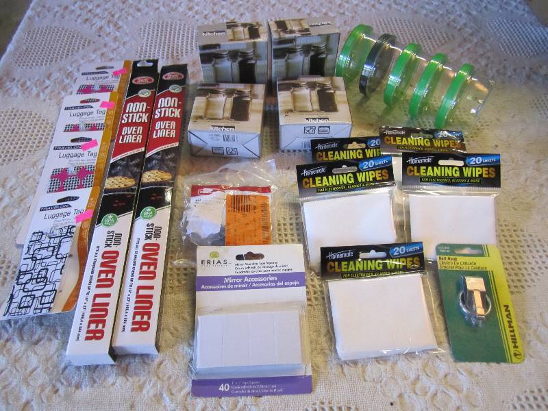 lot 284 image: Lot of Misc. Containers, Salt & Pep...