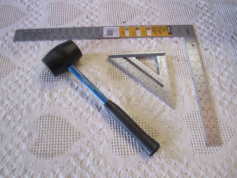 lot 289 image: Misc Tools Rubber Mallet, Speed Squ...