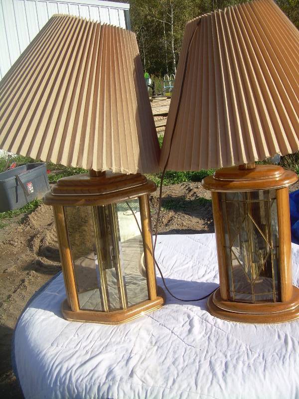2 OAK TABLE LAMPS