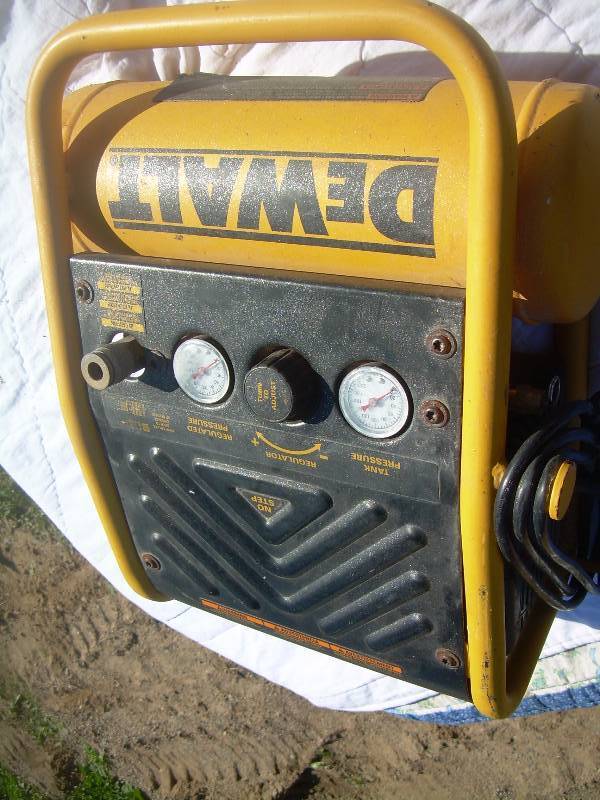 DEWALT AIR AND PRESSURE TANK