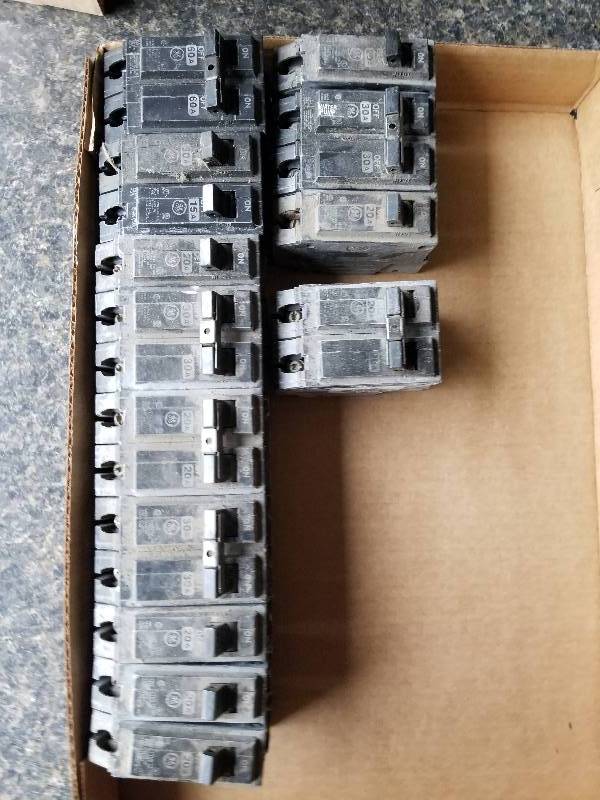 lot 87 image: Electrical - Lot - GE Breakers