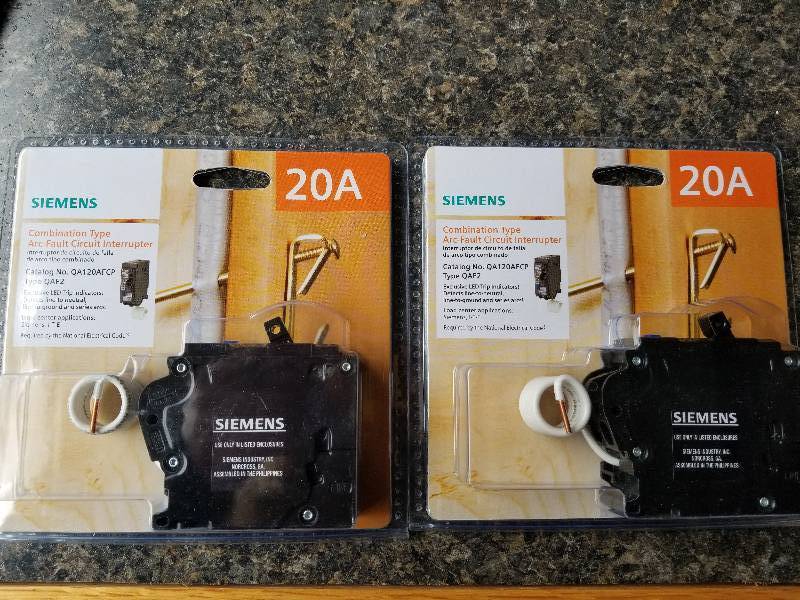 lot 70 image: Electrical- Lot - Siemens Combination ARC Fault Circuit Breakers, 20amp
