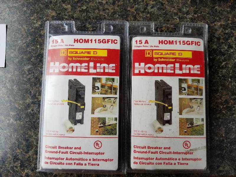 lot 72 image: Electrical - Lot - Homeline 15Amp Circuit Breakers