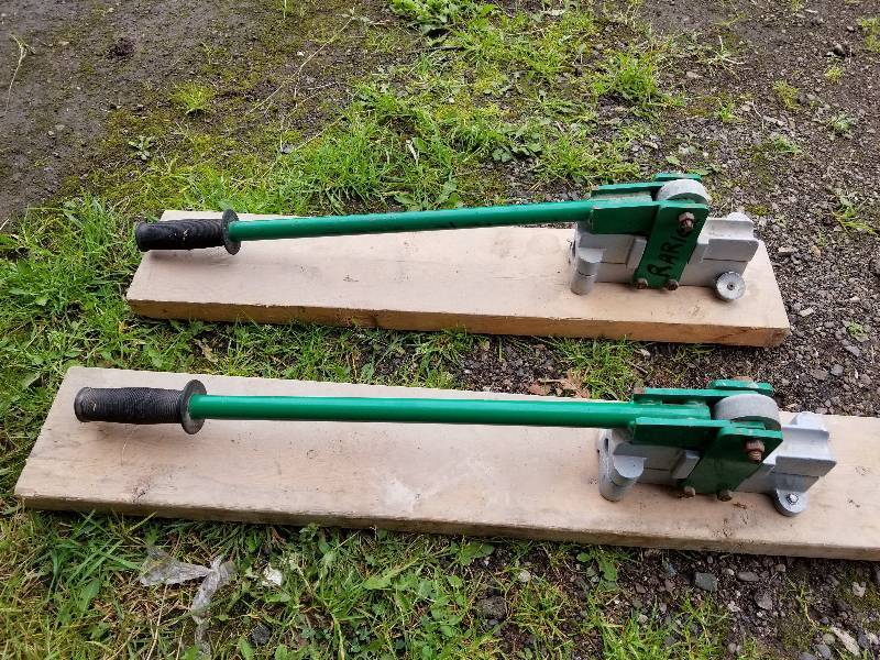 lot 21 image: Little Kickers Off Set Benders, 12 & 34 EMT