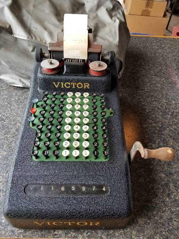 lot 29 image: Vintage Victor Adding Machine