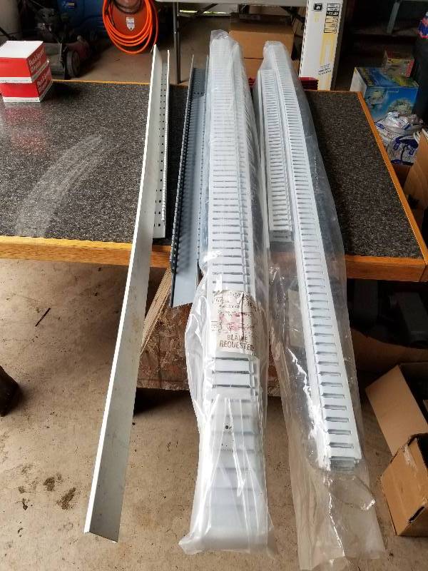 lot 42 image: Electrical - Misc Panduit Pieces
