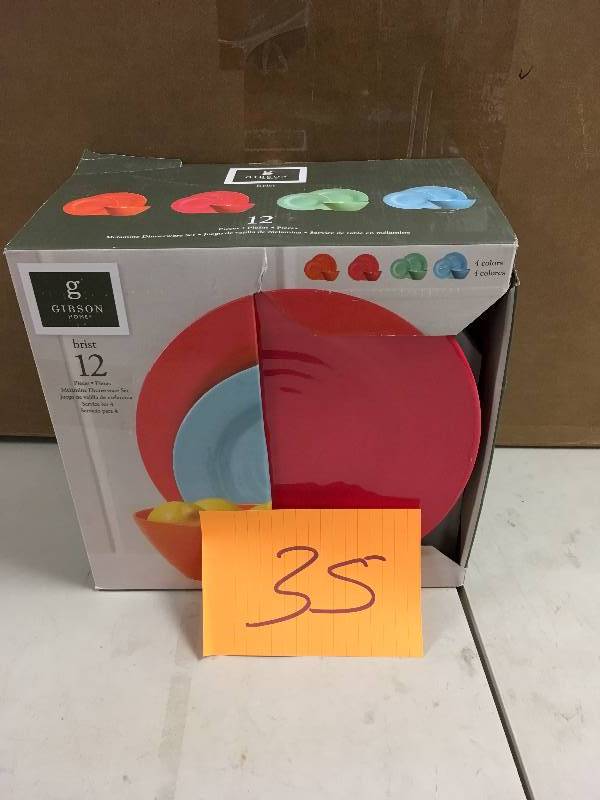 lot 35 image: Brist 12 pc Dinnerware Set - 4 Assorted Colors - Solid - Melamine - 2480 g never used in box