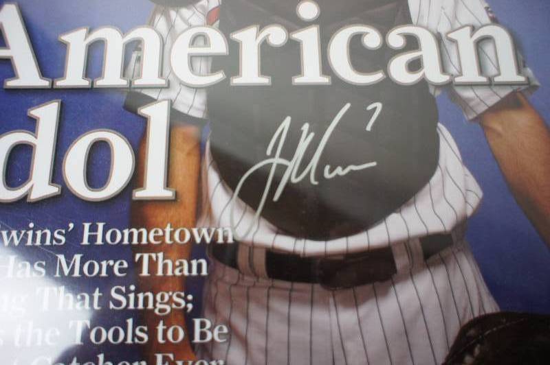 JOE MAUER AUTOGRAPHED 12 X 16 - SPORTS ILLUSTRATED PHOTO - OBTAINED AT 2017 MINNESOTA TWINS FEST