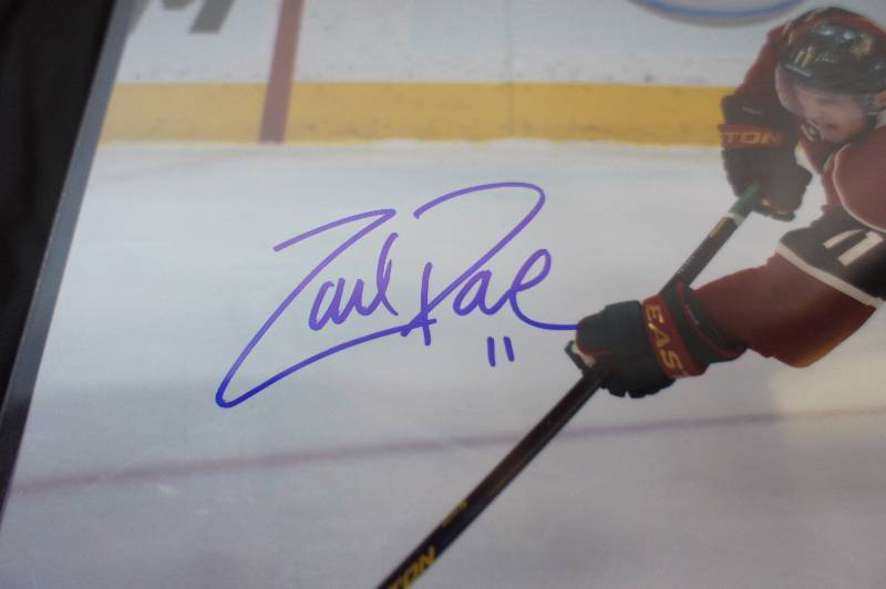 ZAC PARISE   -  AUTOGRAPHED 11 X 14 PHOTO -  STEINER COA -  OBTAINED AT  MN WILD EVENT 2016-17