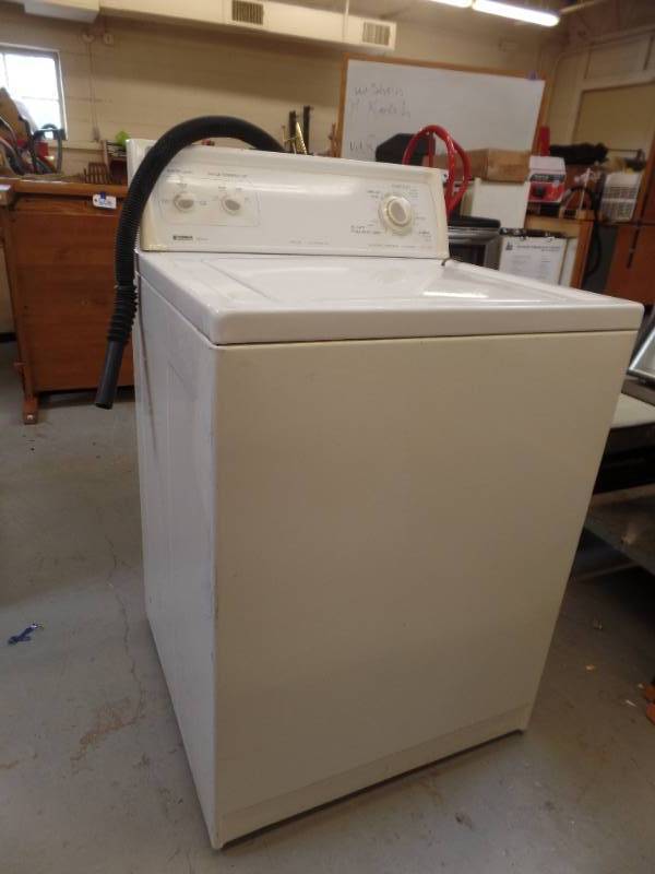 lot 612 image: KENMORE WASHING MACHINE