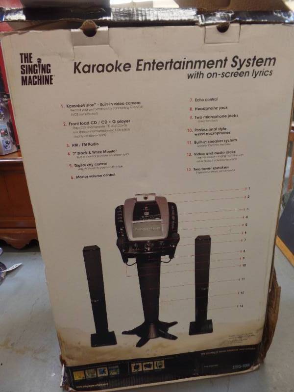 lot 625 image: KARAOKE MACHINE