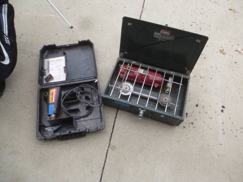 lot 10 image: Wagner heat gun & Coleman camp stove