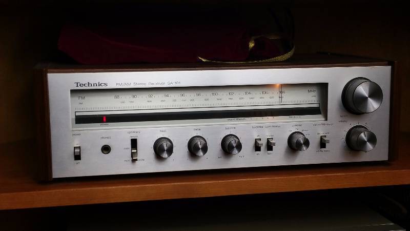 lot 20 image: Vintage Technics SA-101 Stereo Receiver