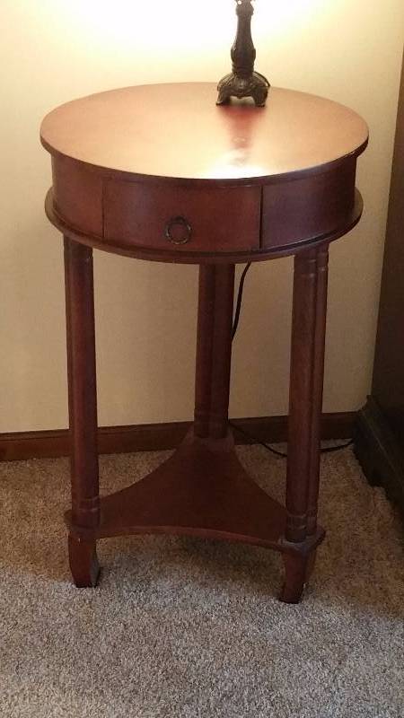 lot 46 image: Wood Nightstand