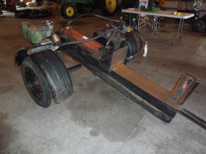 lot 43 image: Wood Splitter