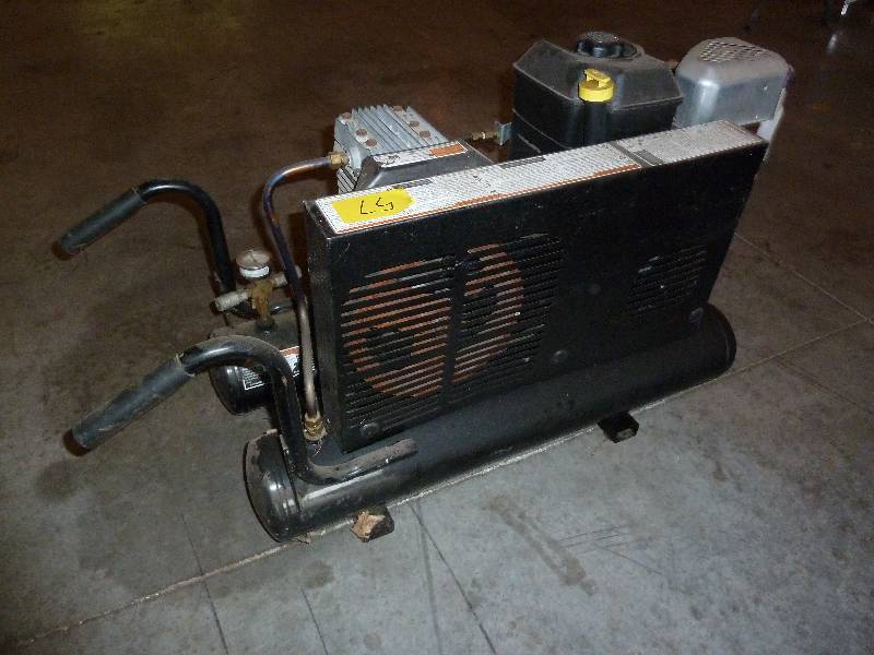 lot 57 image: Gas Powered Coleman Powermate Contractor Compressor