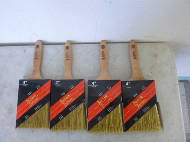 4 Paint Brushes