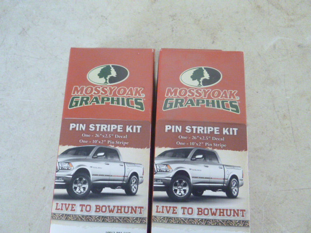 2 Mossy Oak Graphics Pin Strip Kits