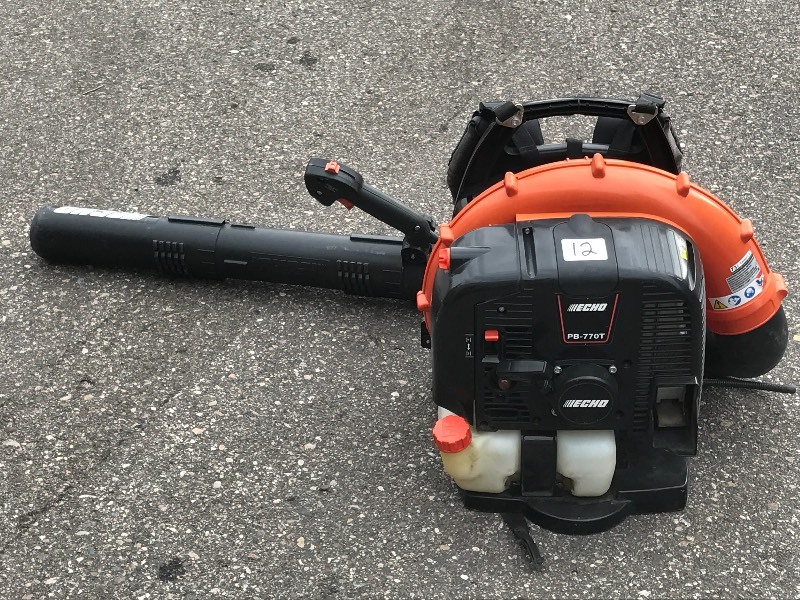 lot 12 image: Echo Backpack Blower