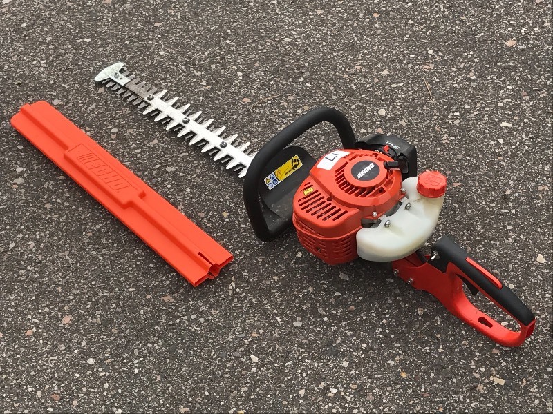 lot 17 image: Echo Hedge Trimmer