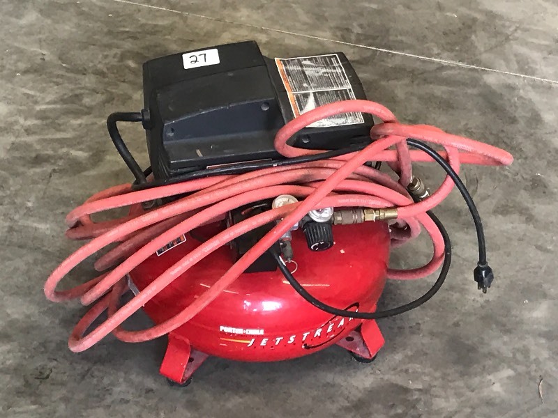 lot 27 image: Porter Cable Air Compressor