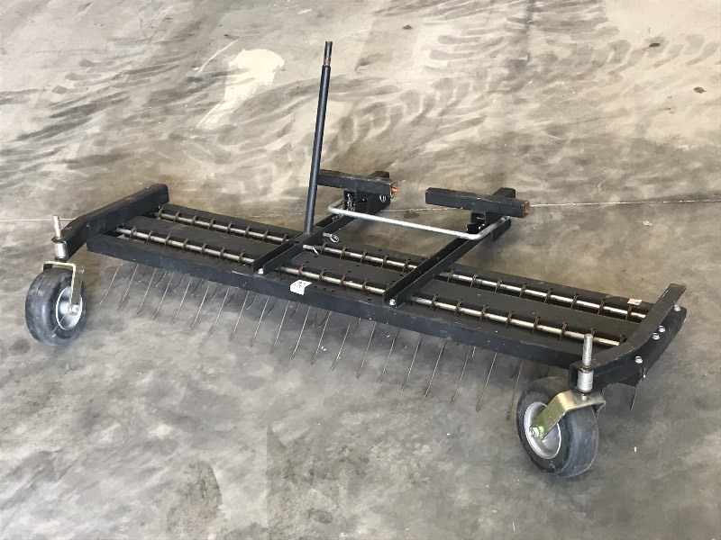 lot 25 image: Commercial Lawn Dethatcher