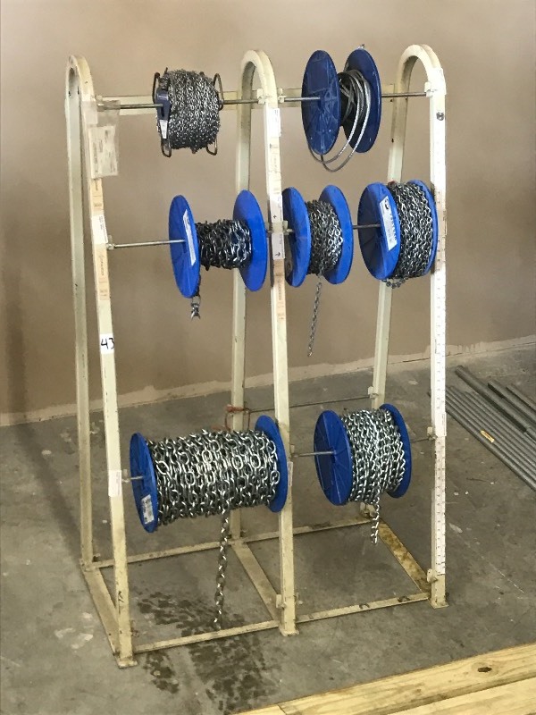 lot 43 image: Chain Rack