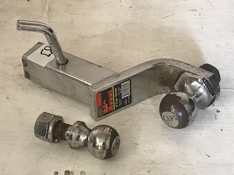 lot 83 image: Receiver Hitch With (2) Balls