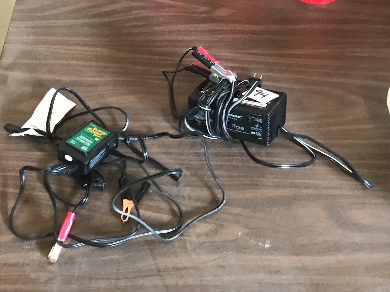 lot 94 image: (2) Battery Tenders