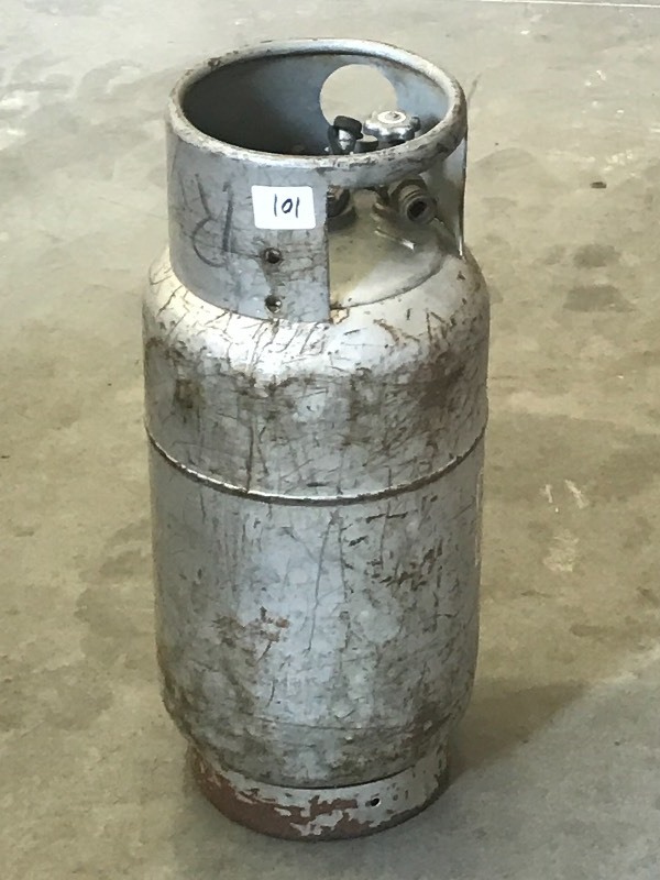 lot 101 image: 30# LP Tank