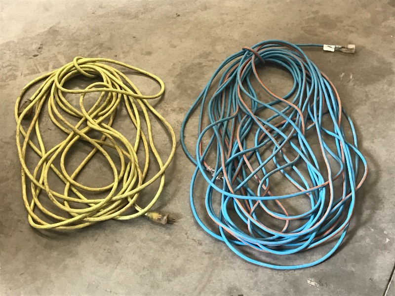 lot 111 image: (2) Extension Cords