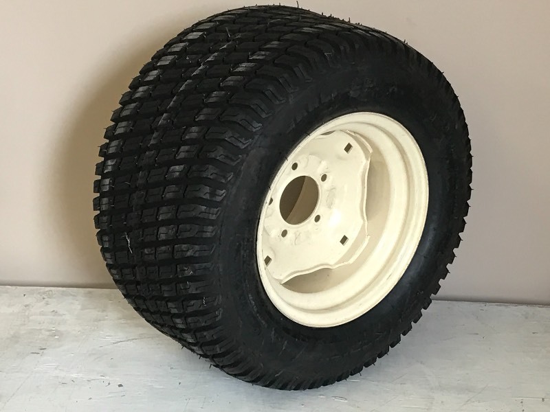 lot 112 image: New Tire With 5-Lug Wheel