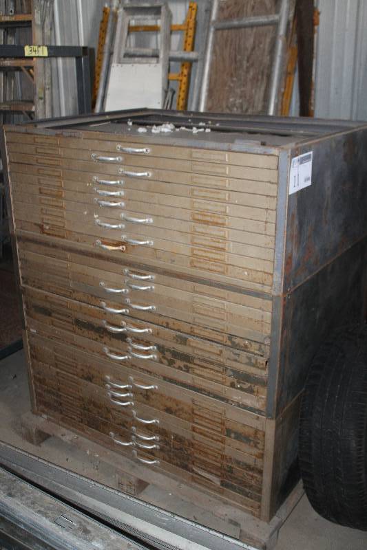 lot 11 image: Metal Flat File Cabinet