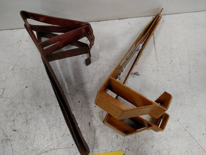 lot 120 image: (7) Roof Brackets...