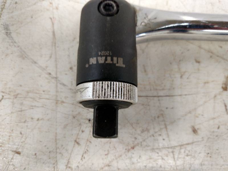 lot 213 image: Titan Ratcheting 12 Breaker Bar...