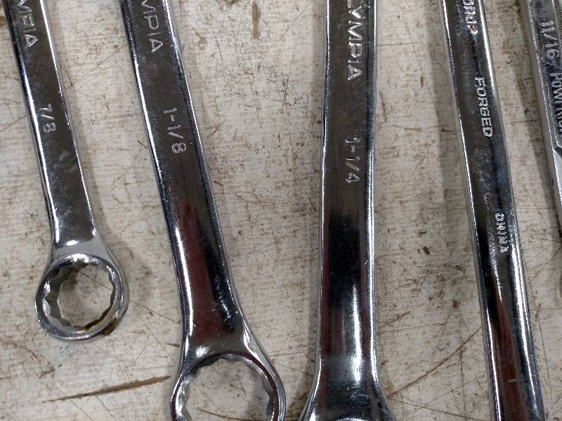 lot 229 image: Big Wrench Set, 1 38-2...