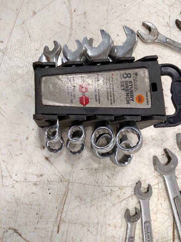 lot 253 image: Asstd Tools...