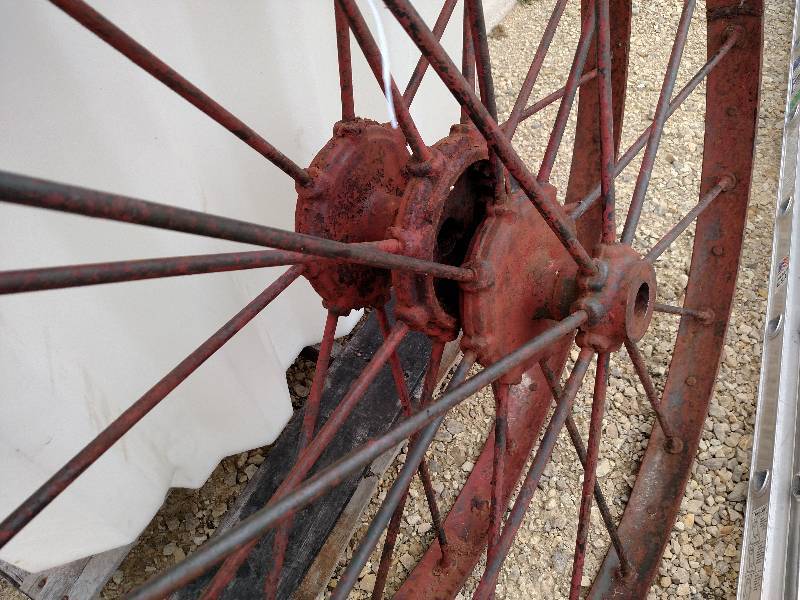 lot 32 image: (2) Steel Wheels, 43...