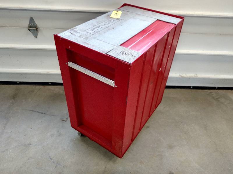lot 69 image: Craftsman 5 Drawer Tool Cabinet, St...
