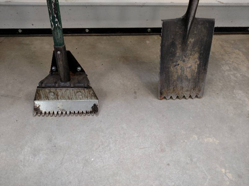 lot 342 image: (2) Shingle Shovels...