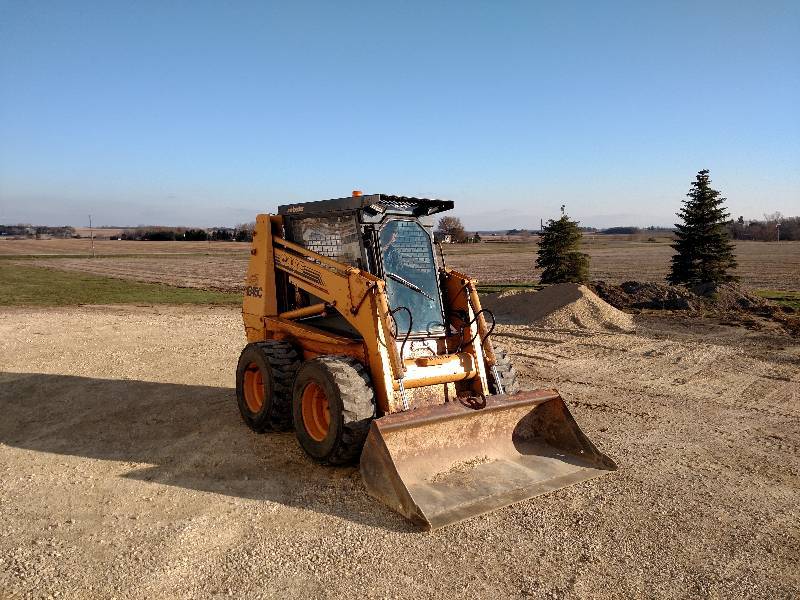 lot 11 image: Case 1845C Skid Loader, 3.9 L Diese...