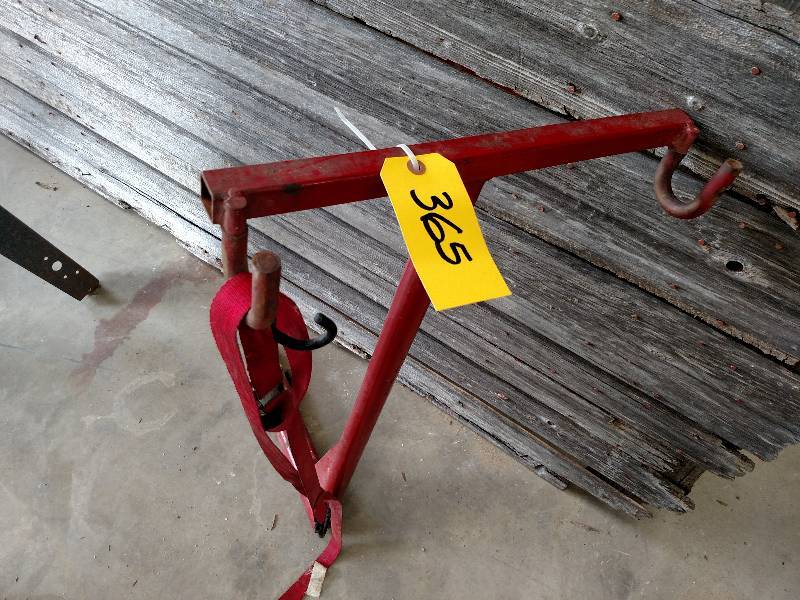 lot 365 image: Bike Rack