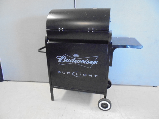 lot 3 image: Budwieser Charcoal Grill